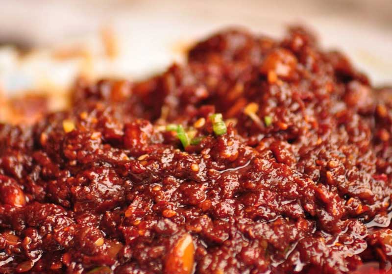 企業(yè)想要的辣椒醬灌裝機生產(chǎn)線是怎樣的？